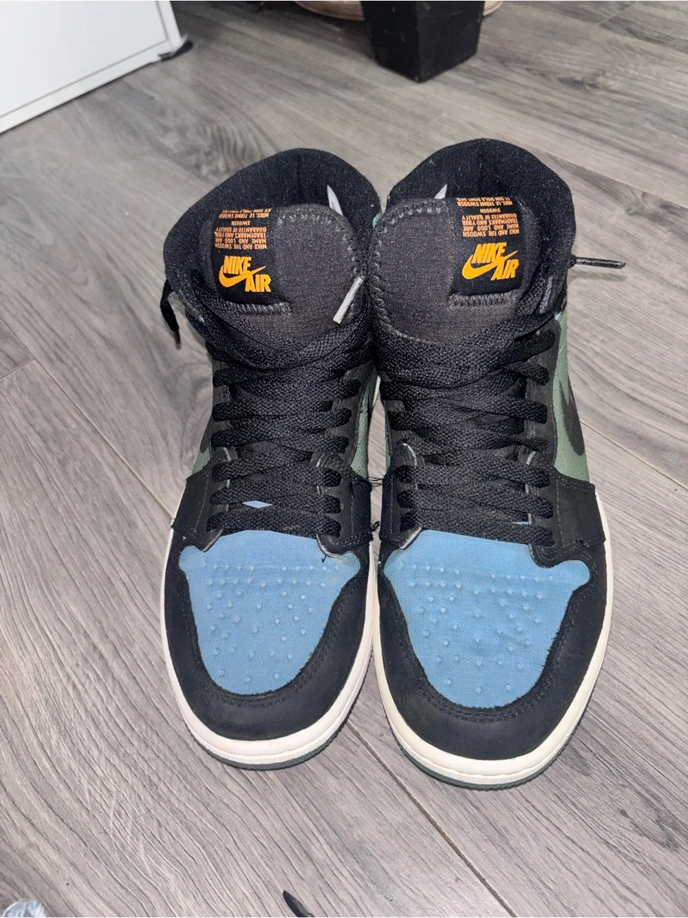 Jordan Men's Air Jordan 1 High in Teal/Olive/Black